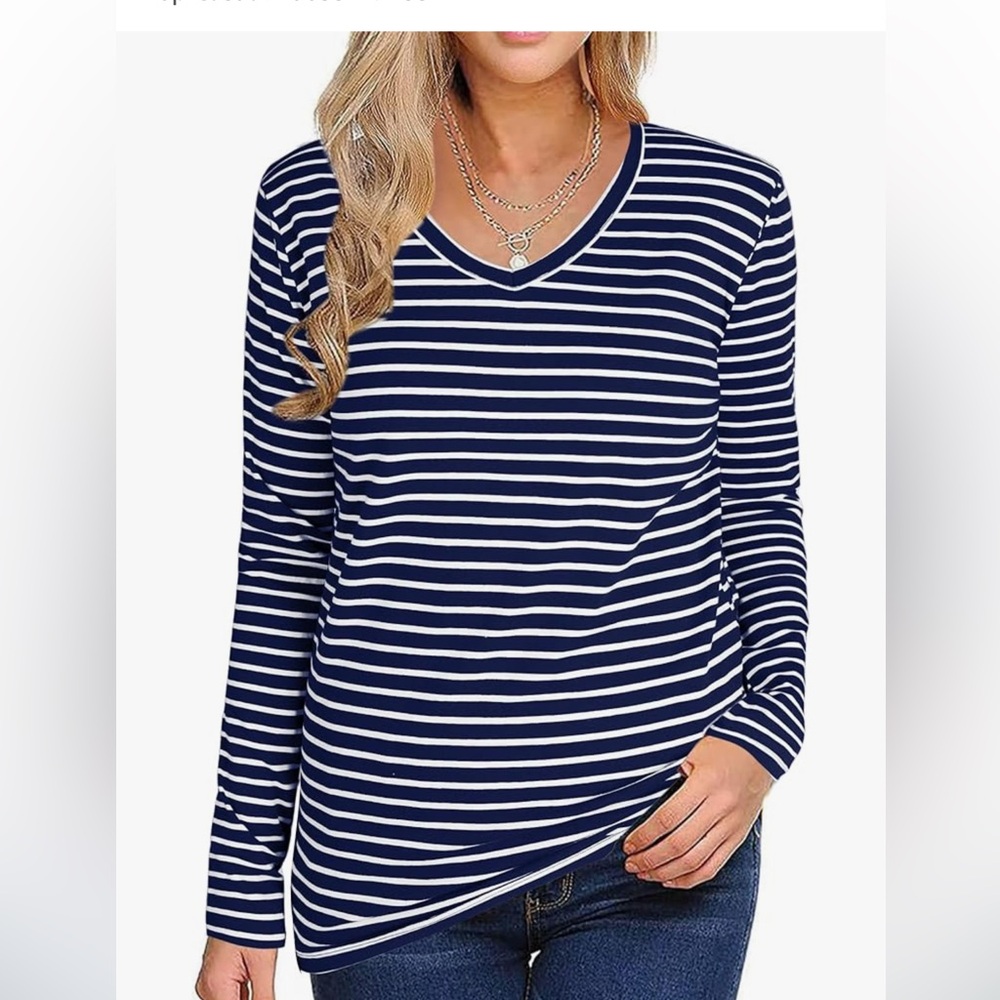 KIM ROGERS 3/4 sleeves top w blue background white stripes pullover EUC SZ S